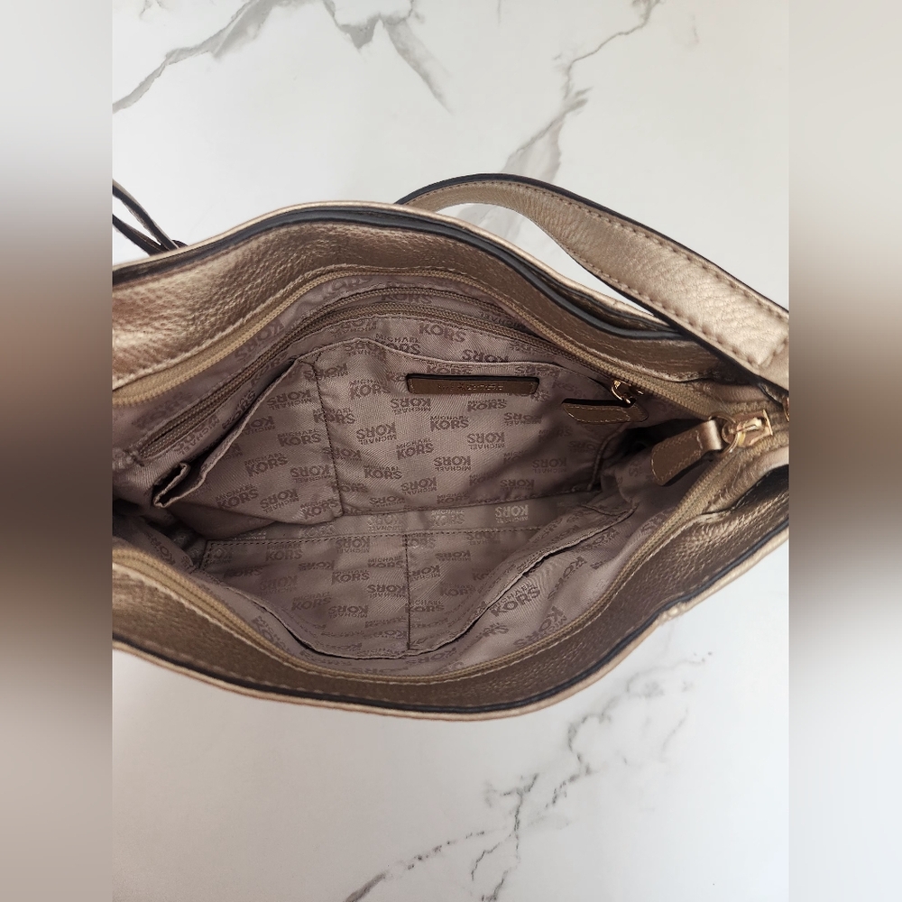 Michael Kors Gold Hobo Bag. Great Preloved Condition. - Picture 7 of 9